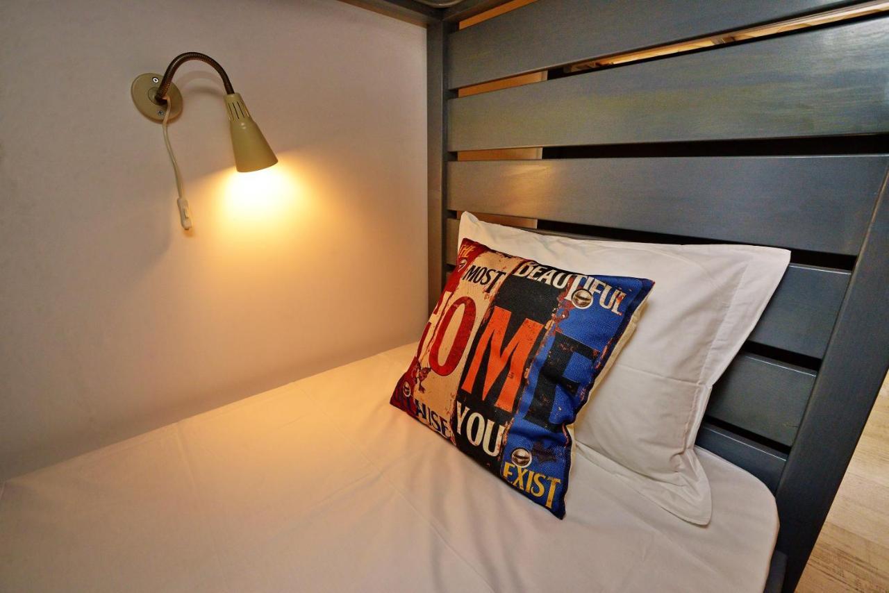 Cama en habitación compartida mixta de 10 camas